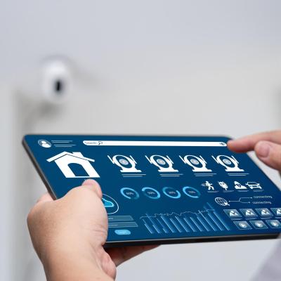 Zentrale Steuerung der Videoüberwachung über ein Smart-Home-System